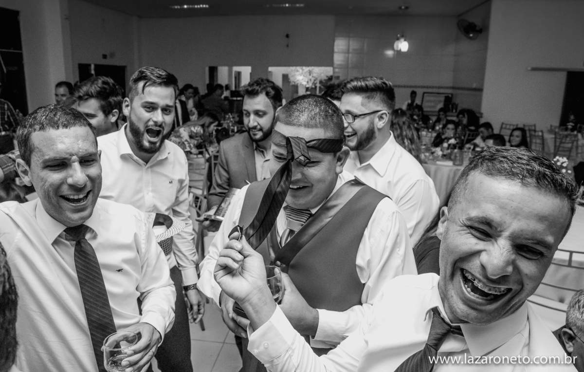 dinheiro da gravara do noivo de Botucatu