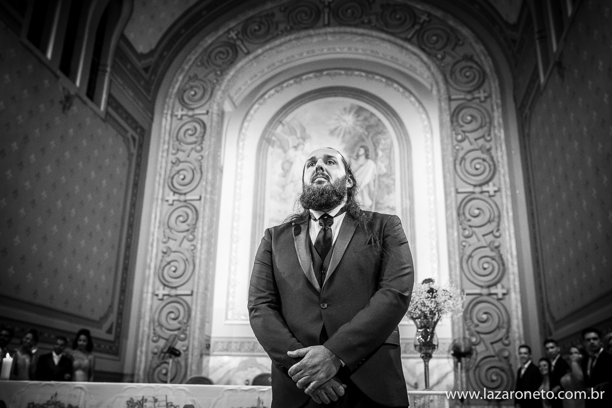 Noivo entusiasmado Igreja São João Batista tatuapé-SP