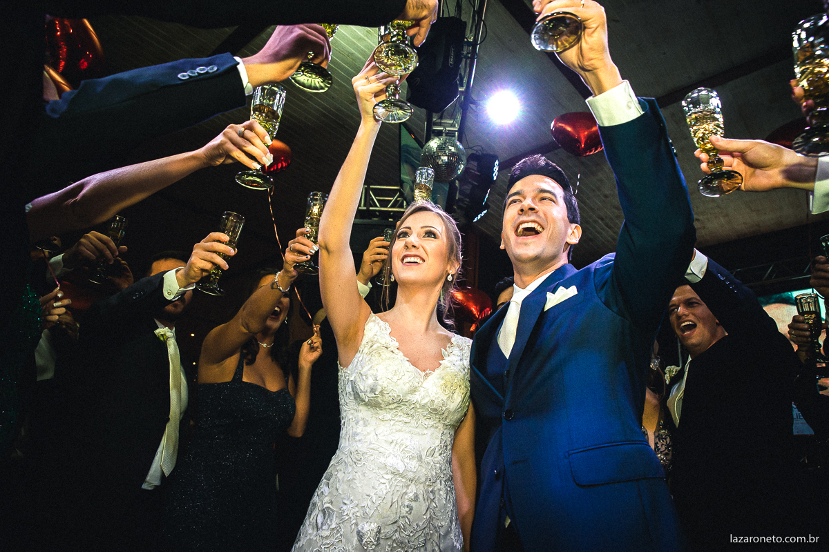 -casamento-luiza-e-guilherme-casamento-em-avare-fotografo-em-avare-fotografo-de-casamento-em-avare-fotografo-de-casamento-em-botucatu-noiva-avare-vestido-de-noiva-em-avare-vestido-de-noiva-em-botucatu-53