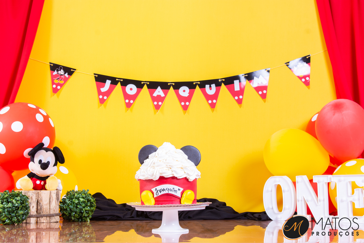 Ensaio fotográfico Smash The Cake em Santos - Ensaio Infantil - Fotografia de Bebês - Cake Smash