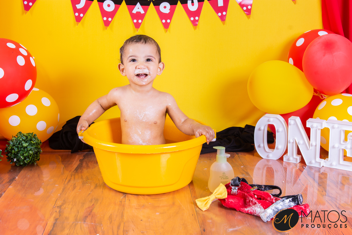 Ensaio fotográfico Smash The Cake em Santos - Ensaio Infantil - Fotografia de Bebês - Cake Smash