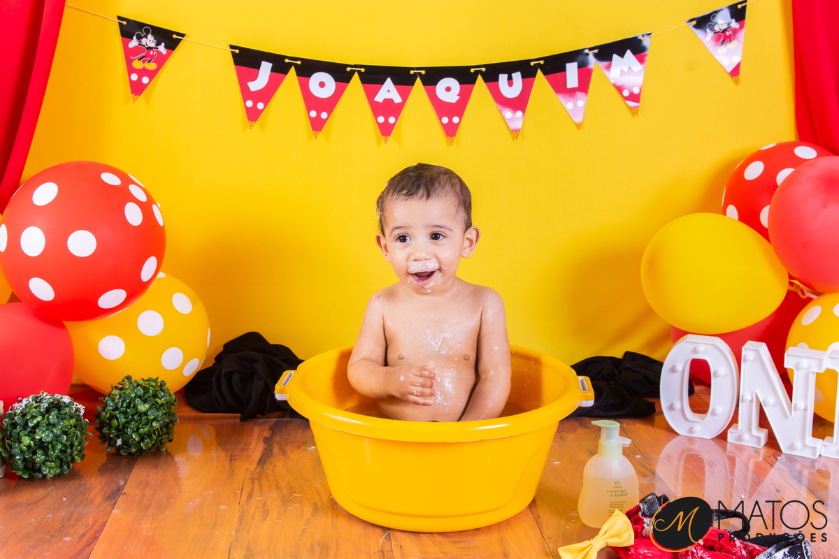 Ensaio fotográfico Smash The Cake em Santos - Ensaio Infantil - Fotografia de Bebês - Cake Smash