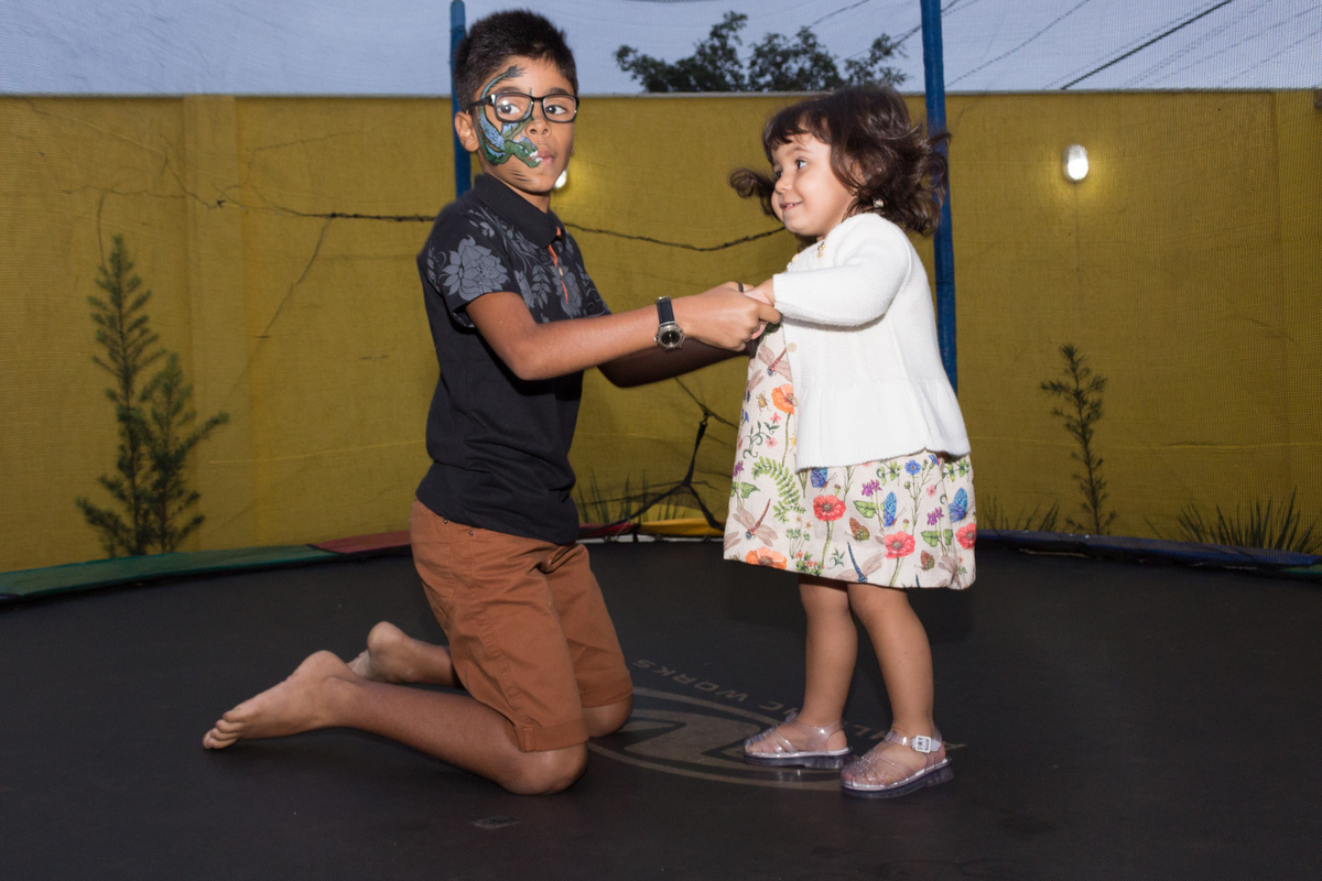 aniversario infantil, menina, jardim, decoração, candy colors, aniversario, diversao, pula pula, piscina de bolinha, sorriso, felicidade, alegria, familia, amigos, sete lagoas, minas gerais, fotografia afetiva, aniversário afetivo, aniversario dois anos 