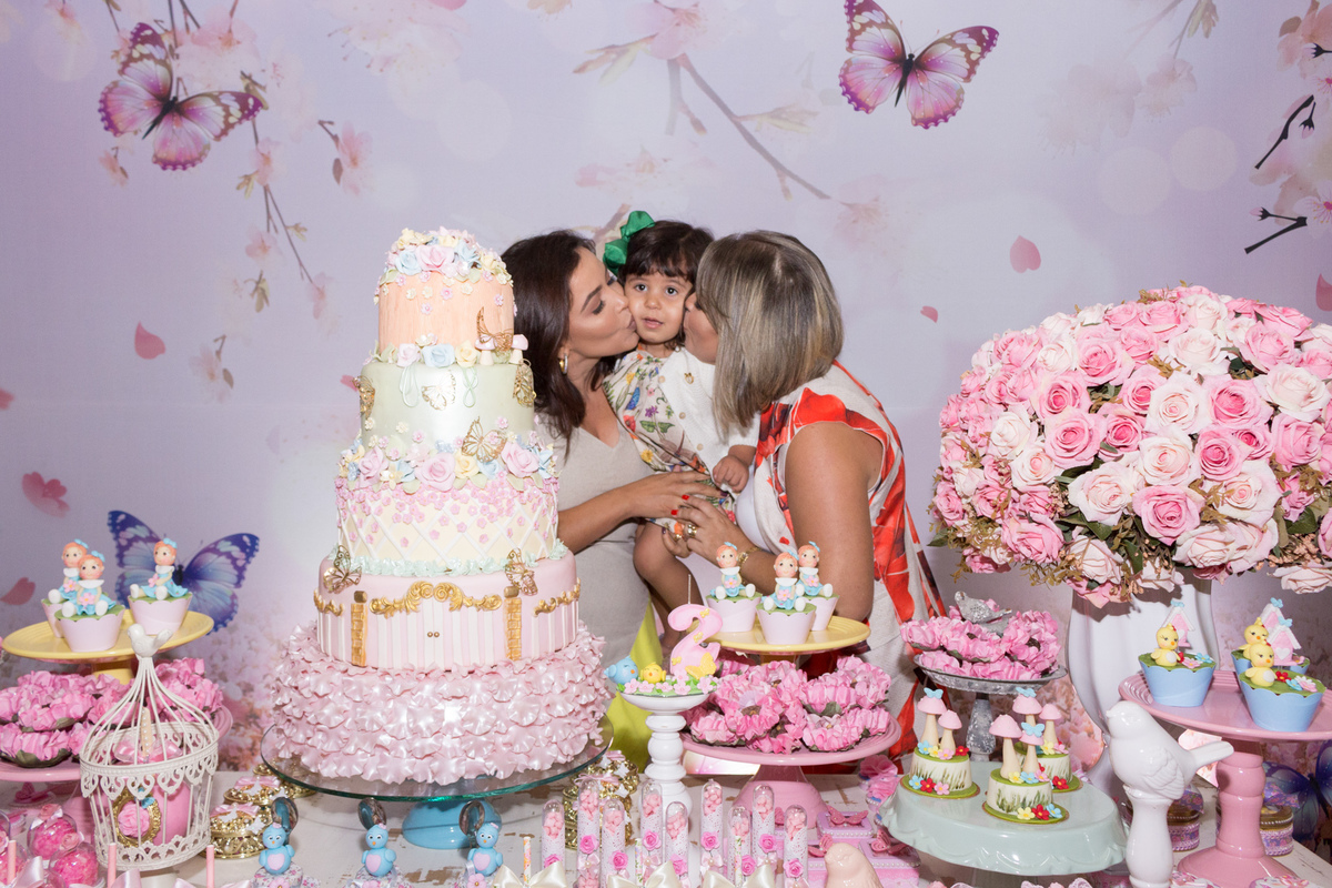 aniversario infantil, menina, jardim, decoração, candy colors, aniversario, diversao, pula pula, piscina de bolinha, sorriso, felicidade, alegria, familia, amigos, sete lagoas, minas gerais, fotografia afetiva, aniversário afetivo, aniversario dois anos 