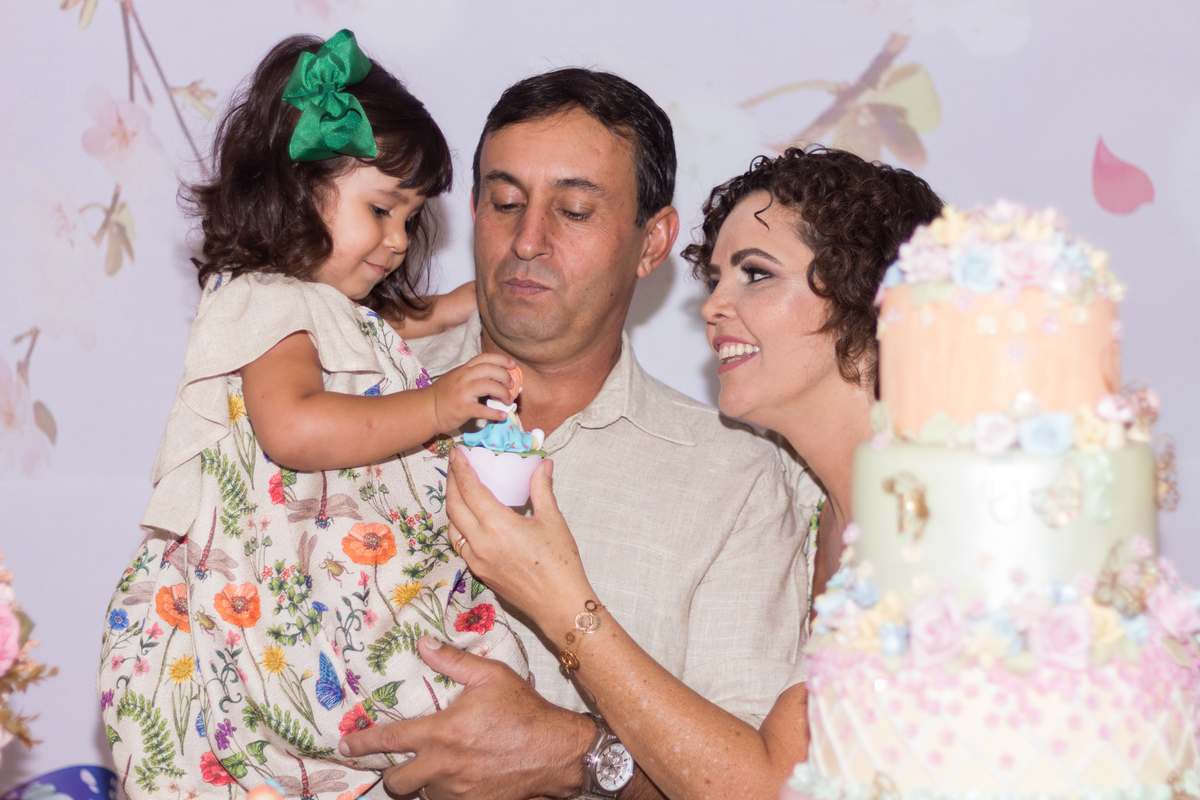 aniversario infantil, menina, jardim, decoração, candy colors, aniversario, diversao, pula pula, piscina de bolinha, sorriso, felicidade, alegria, familia, amigos, sete lagoas, minas gerais, fotografia afetiva, aniversário afetivo, aniversario dois anos 
