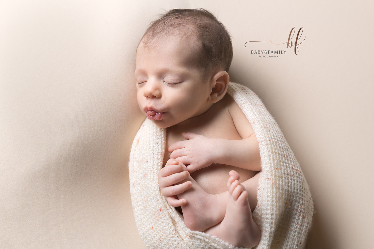 bookrecemnascido.gaia.sessãonewborn