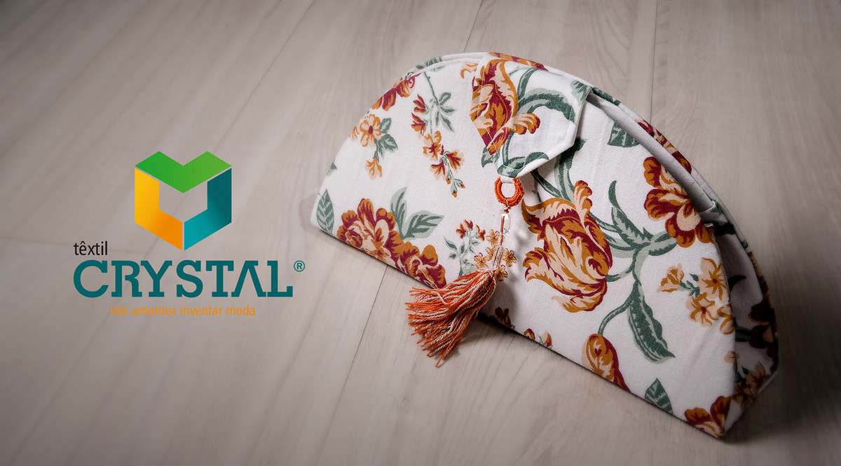 Bolsa feminina produzida com forro de bolso