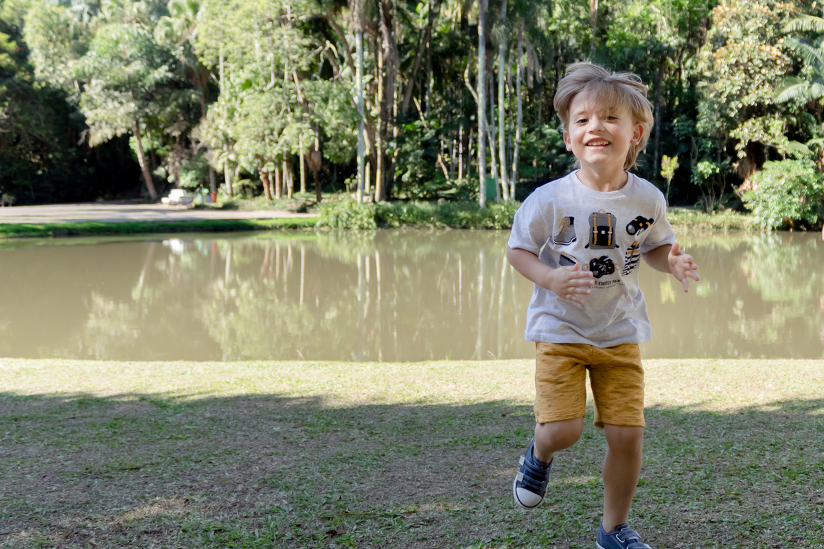 Ensaio de Família no Jardim Botânico de São Paulo; Fotografia Lifestyle; Ana Beatriz Fotografia; Foto espontânea 