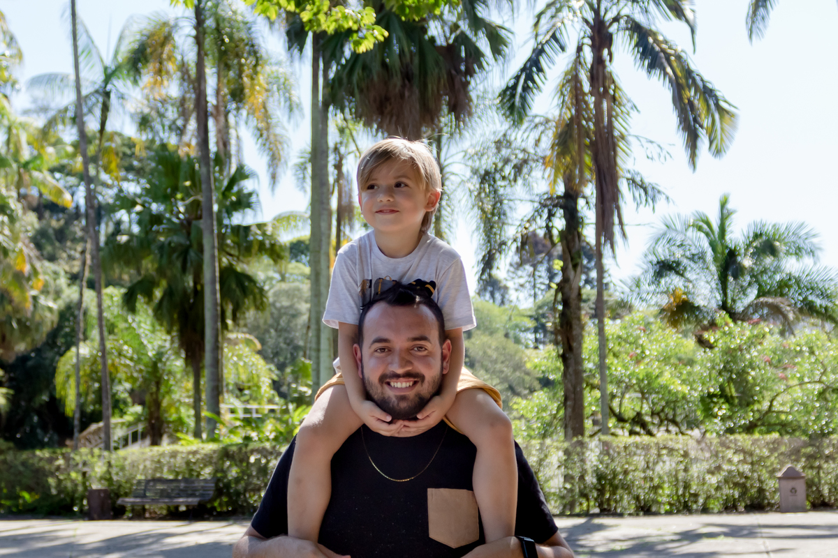 Ensaio de Família no Jardim Botânico de São Paulo; Fotografia Lifestyle; Ana Beatriz Fotografia; Foto espontânea 