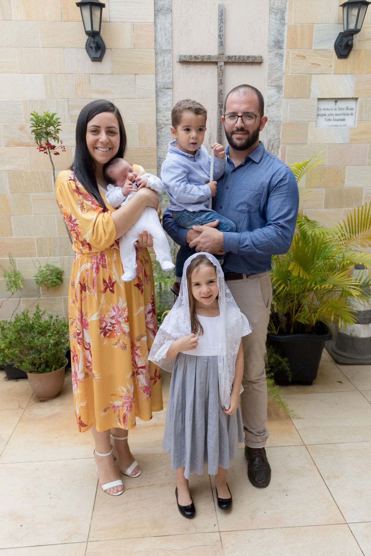 Paróquia Rainha Santa Isabel de Portugal - Autódromo de Interlados - São Paulo; Batismo; bebê, irmãos