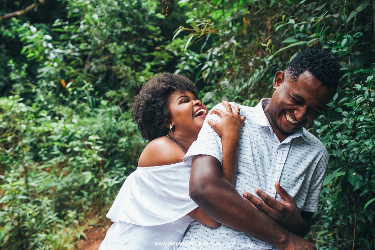 pre casamento alegre em macacos