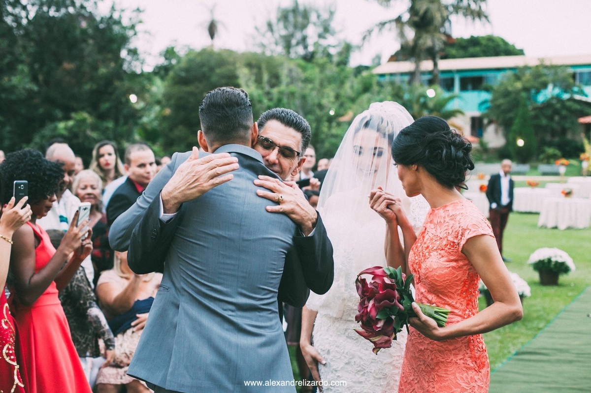 Entrada da noiva pra o noivo