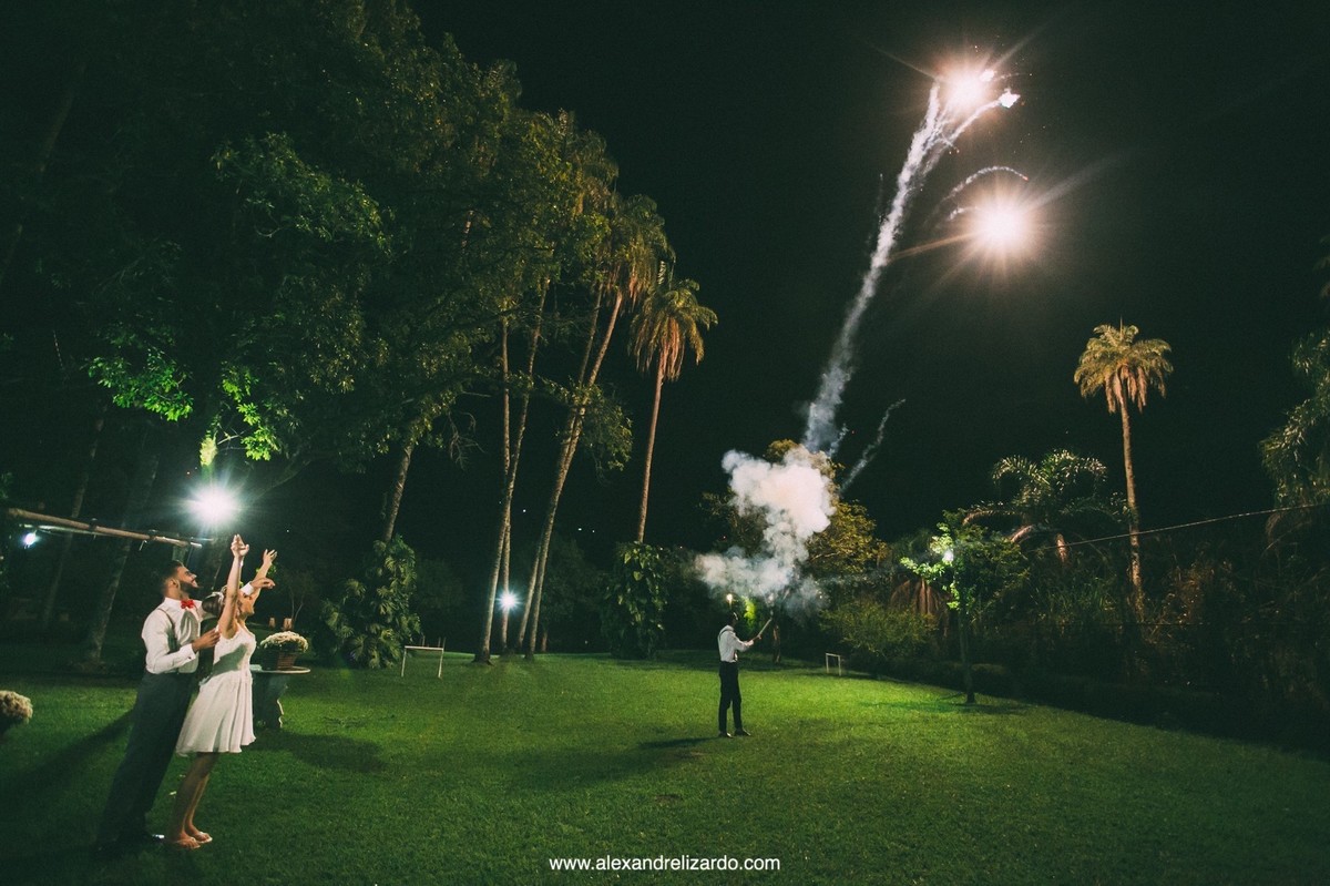 fogos de artificio em casamento