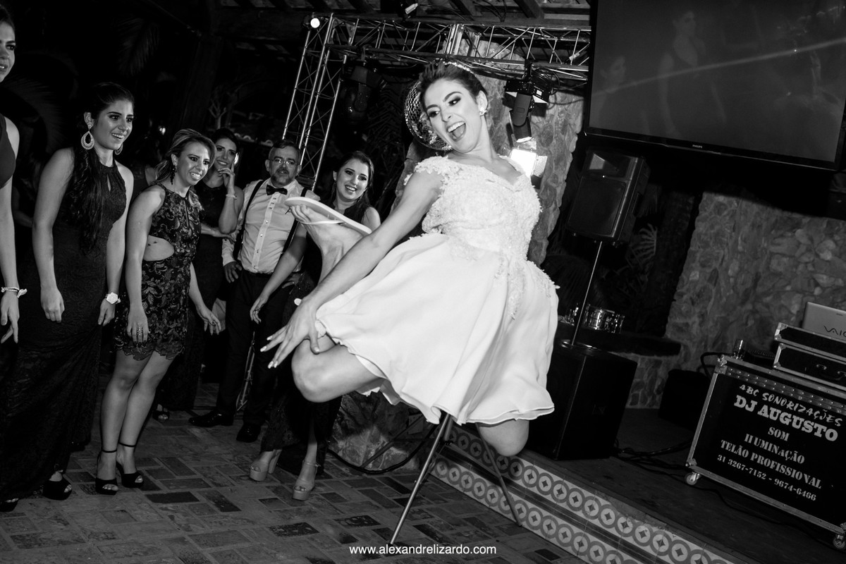 sarrada da noiva em festa de casamento