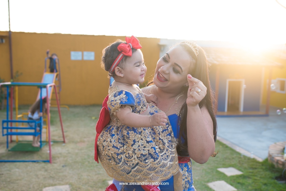 fotografo de familia, fotografo de aniversario, fotografia de aniversario infantil, festa infantil, fotos festa infantil, decoracao, bh, belo horizonte, santa luzia, quintal brasil, fotos, fotografo de aniversario infantil