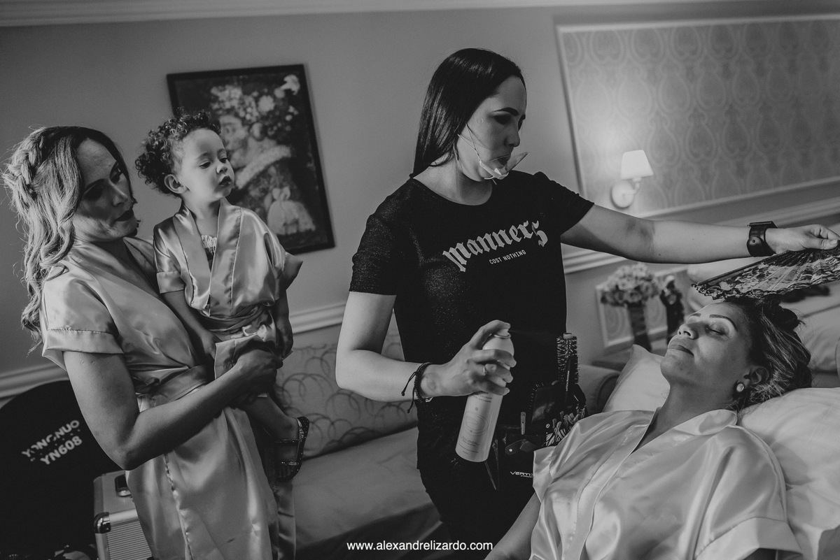 noiva, daminha e madrinha