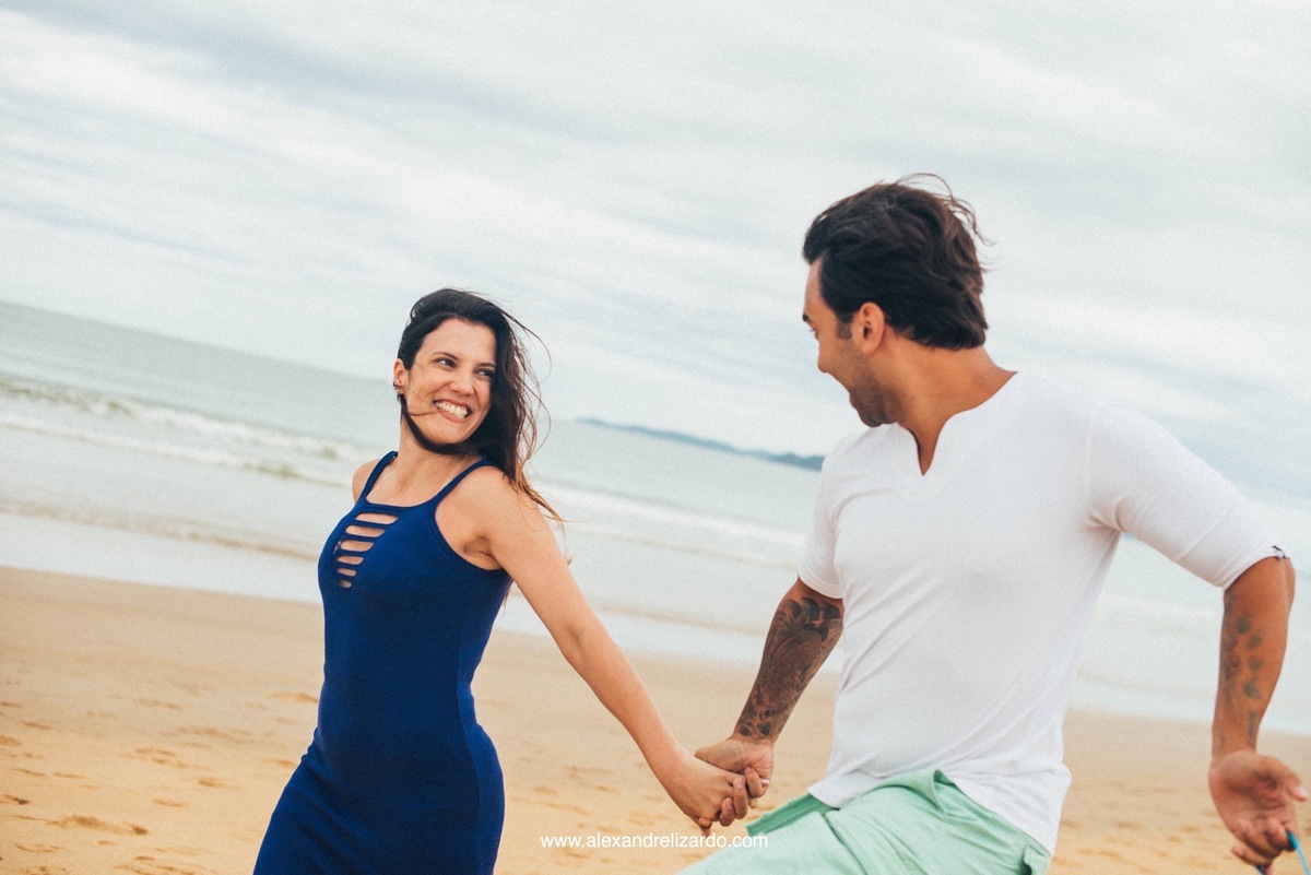 noivos felizes no rio de janeiro