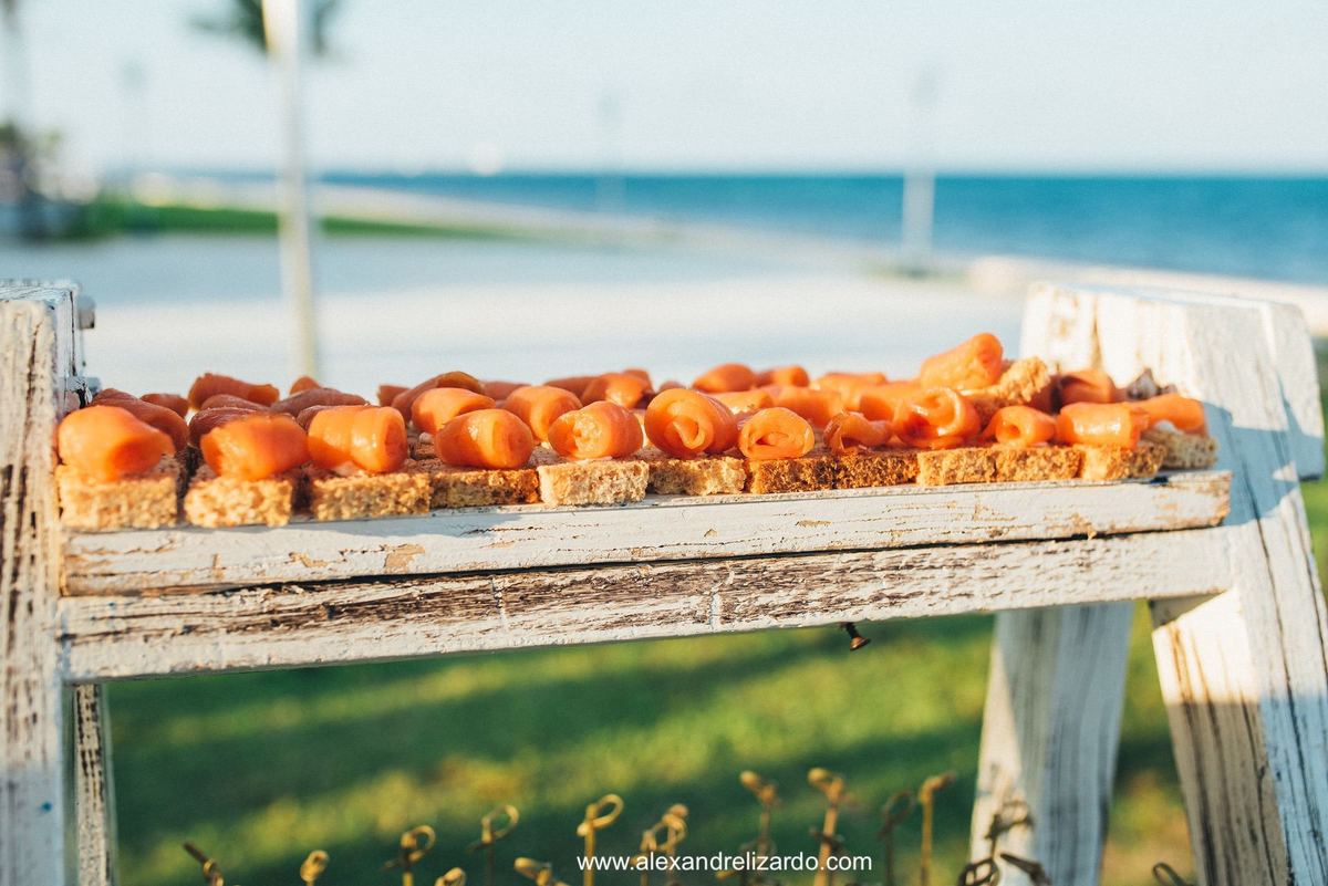 food moon palace cancun