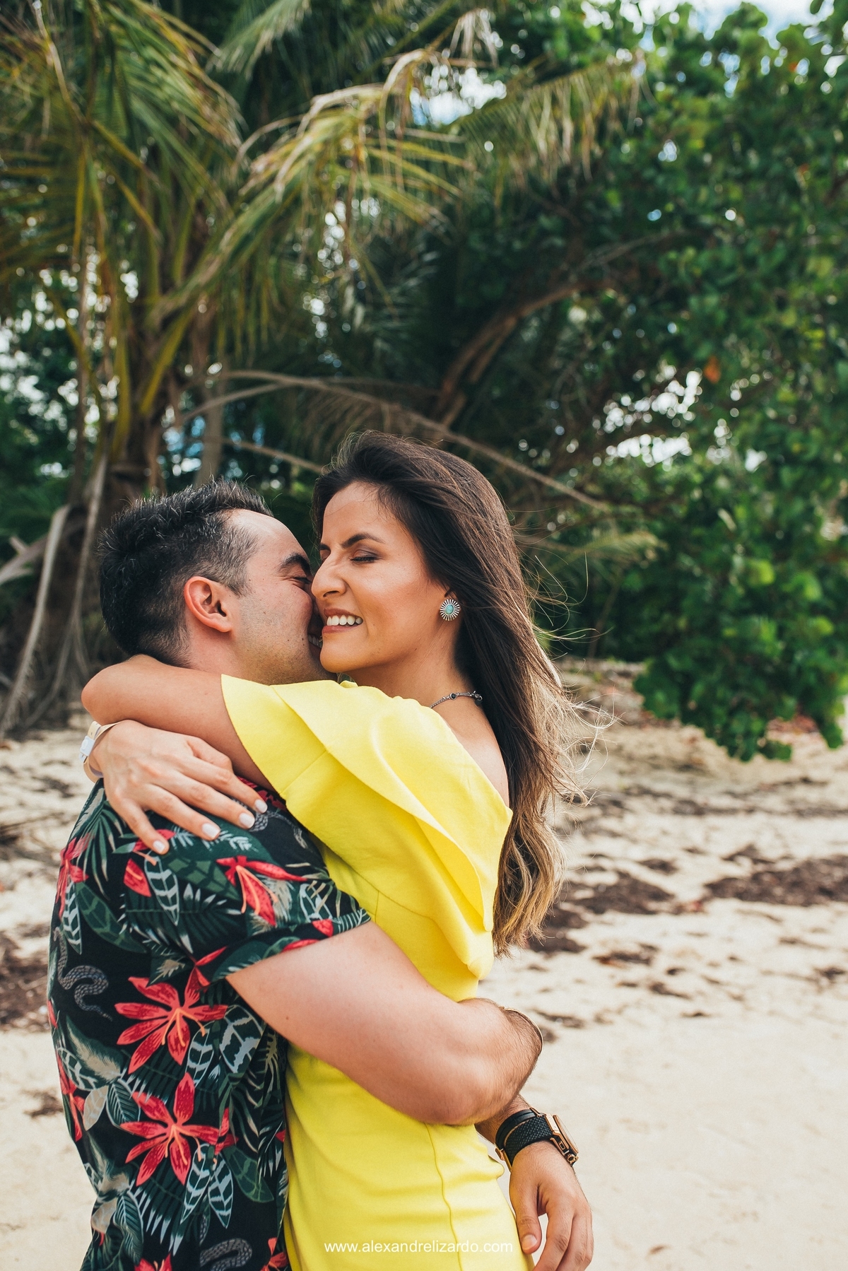 ensaio de casal na praia