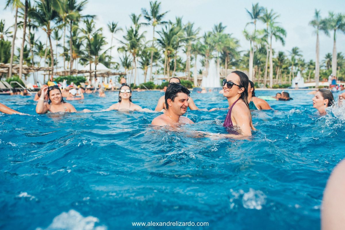 groomsmen and bridesmaids