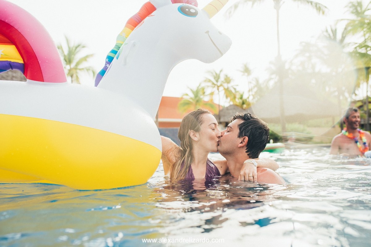 festa na piscina em punta cana antes do casamento