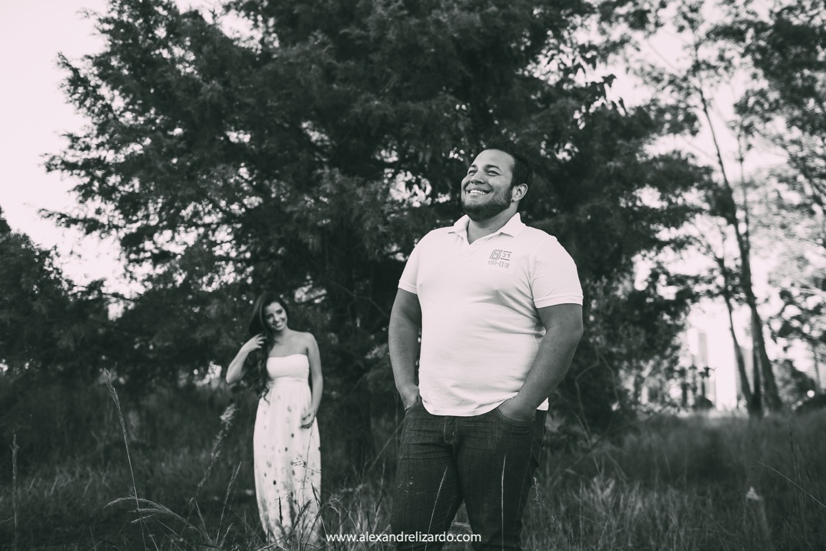 groom, noivo, noiva jogando charme