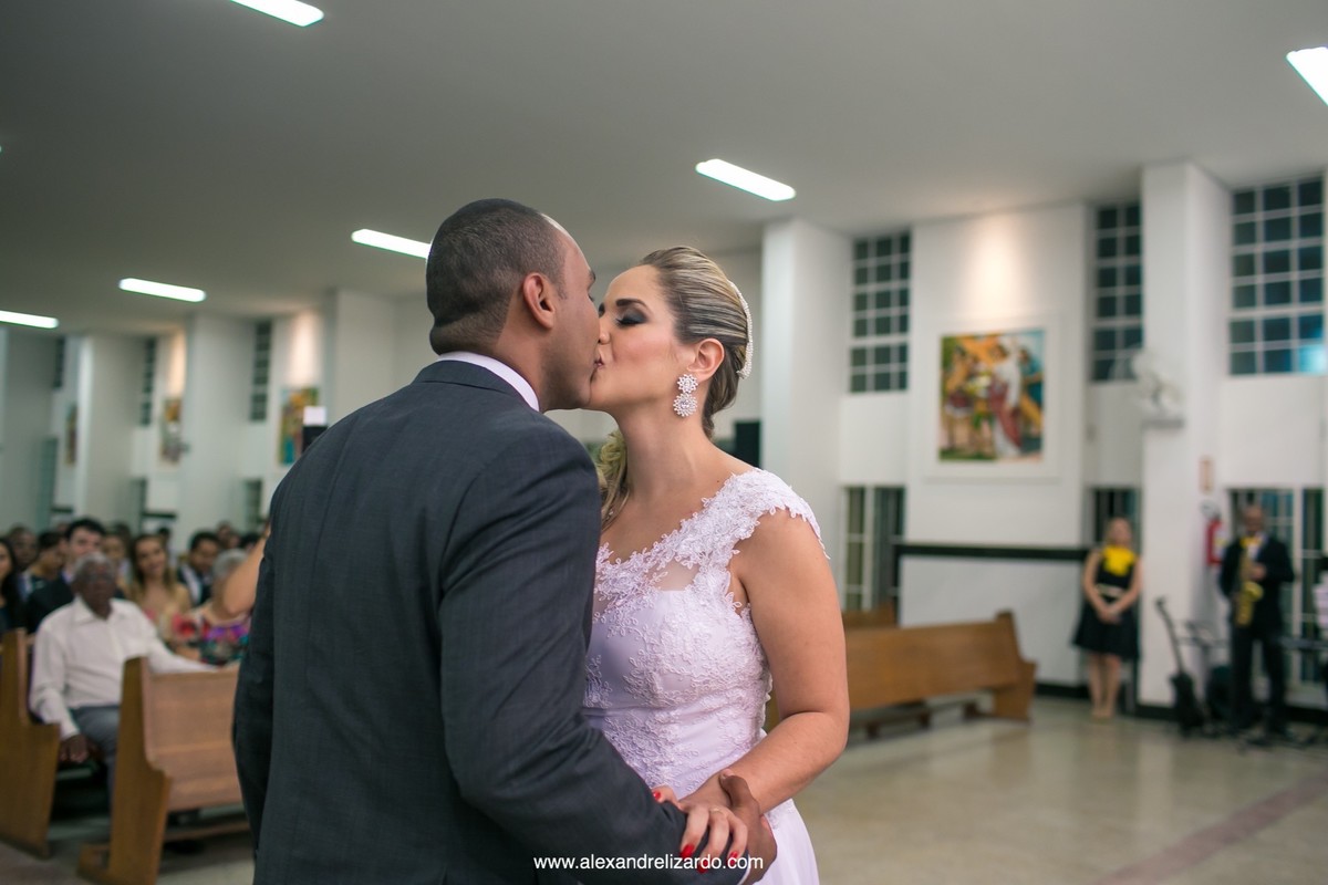 primeiro beijo do casal