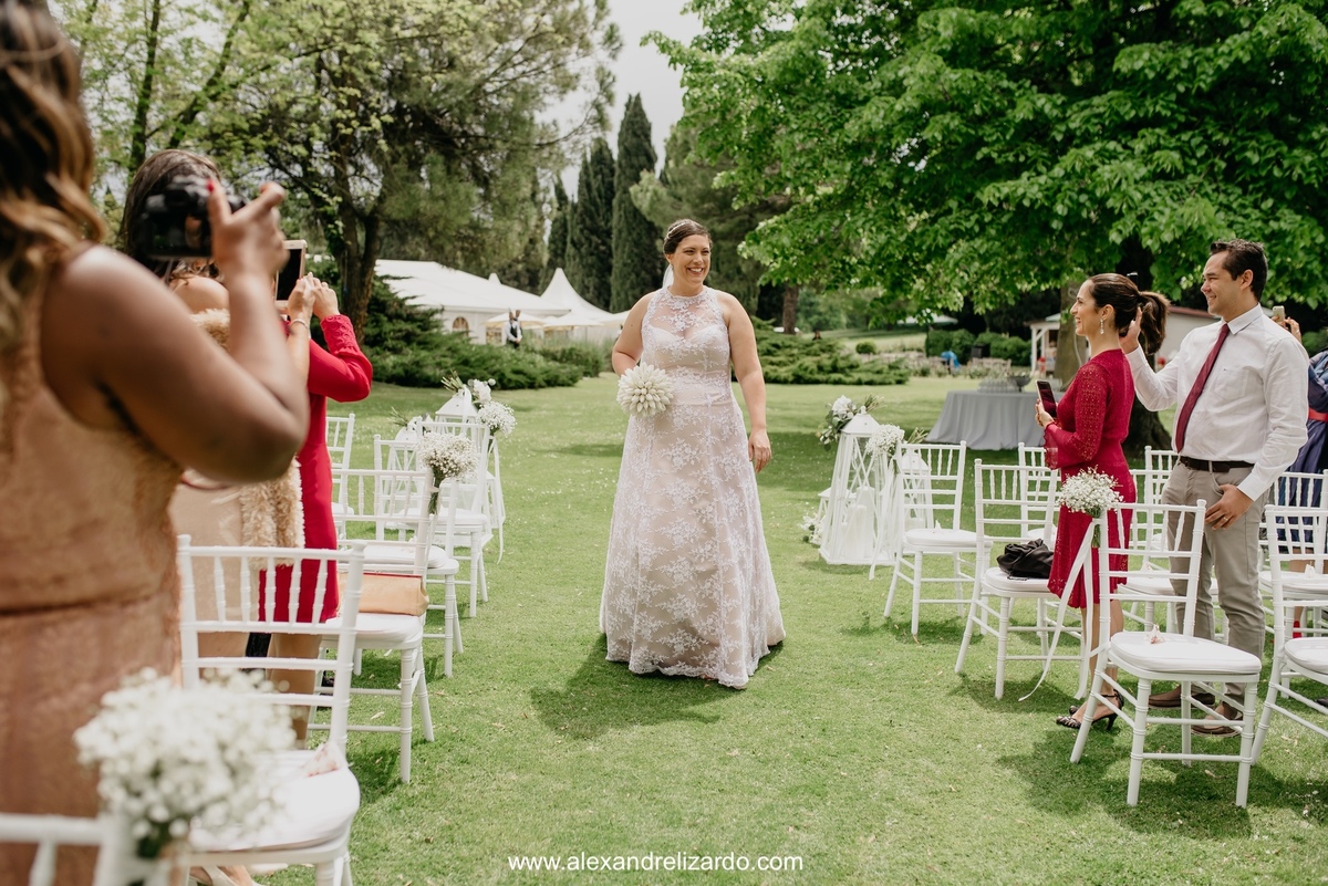 casal de sao paulo casando na italia