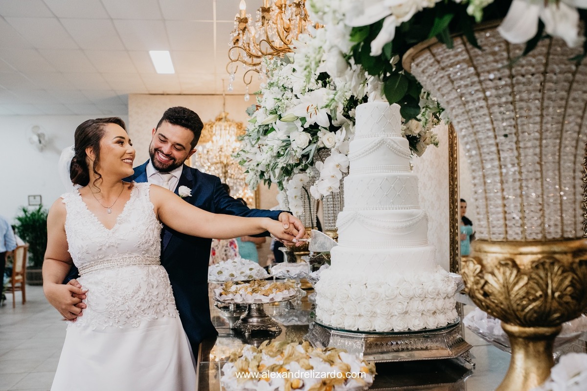 corte bolo casamento