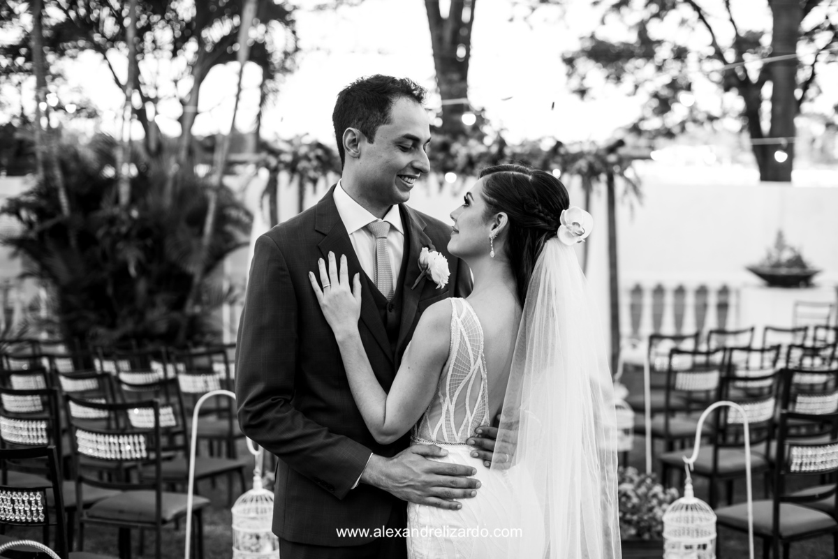 como economizar em casamento