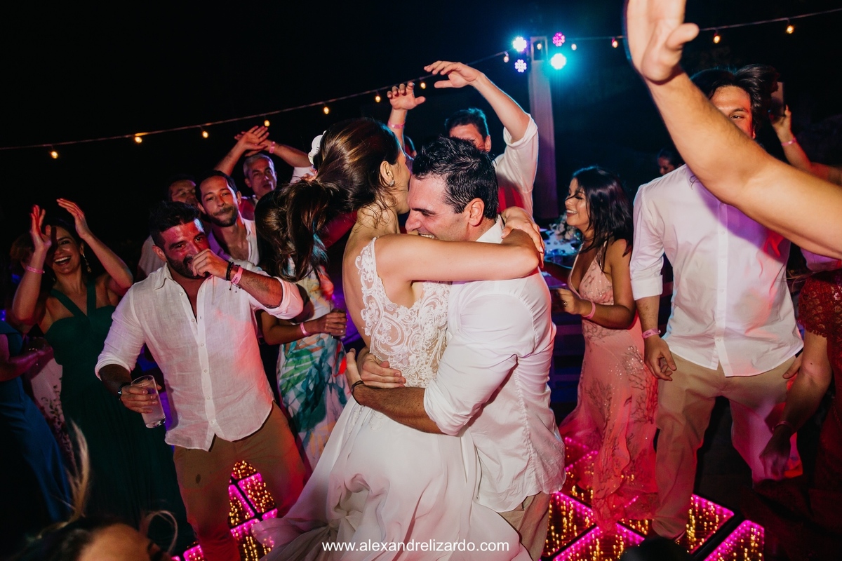 spring break wedding