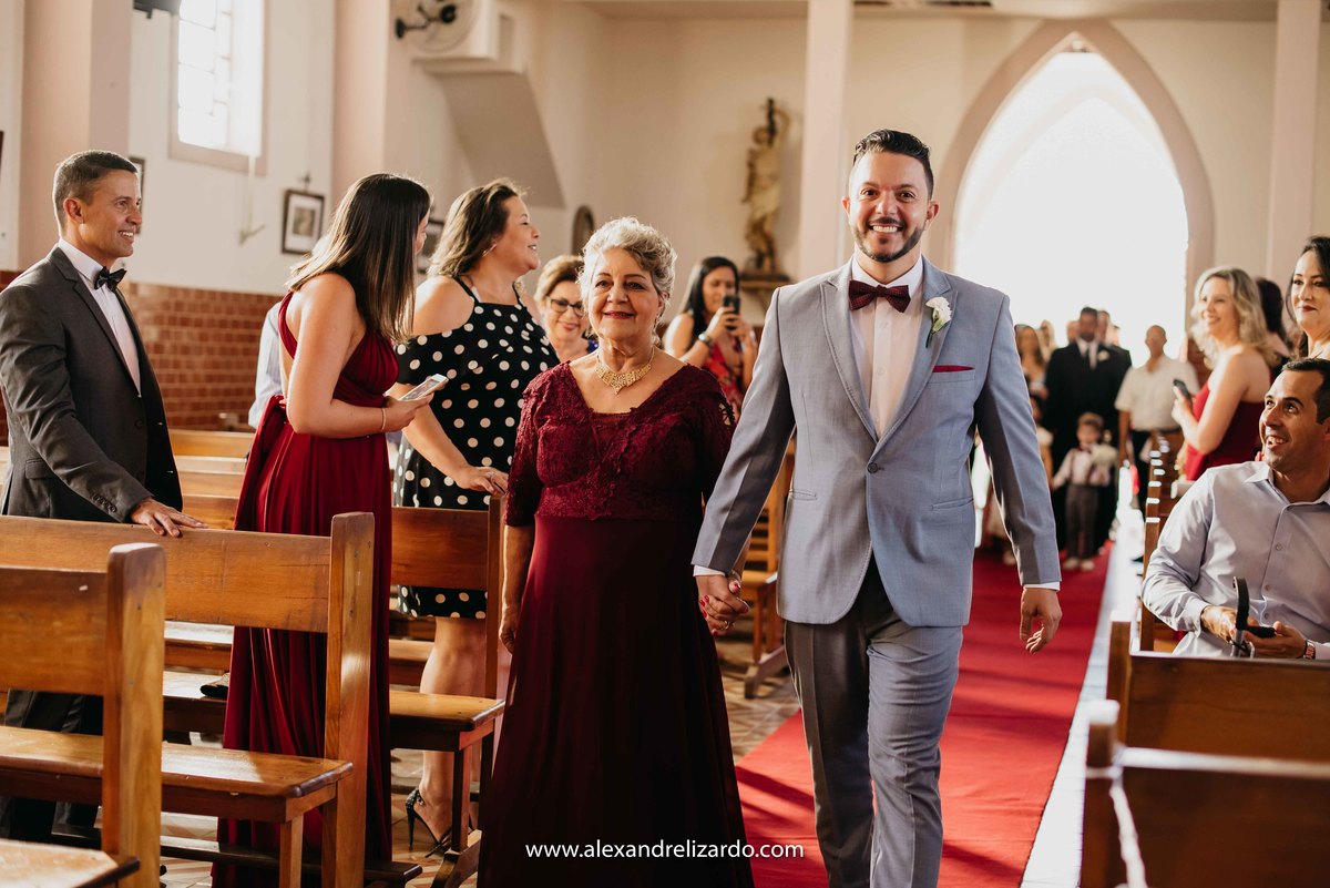 casamento em igreja de dia