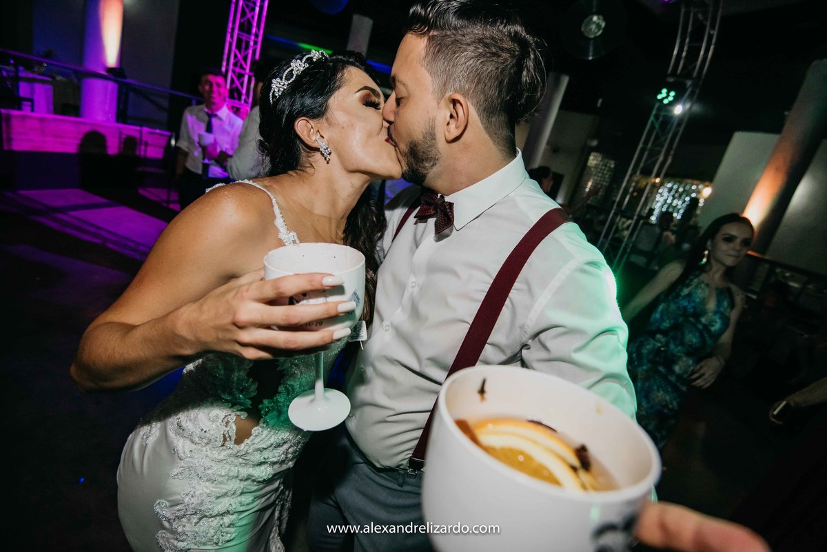 Fotografo de casamento, fotografia de casamento, bh, Belo Horizonte, Brasil, São Paulo, Brasil, Destination Wedding, noiva, noivo, casamento, Wedding, blog, dicas, melhores fotógrafos, maquiagem, make, Alexandre Lizardo, foto, vestido de noiva, Campo Belo