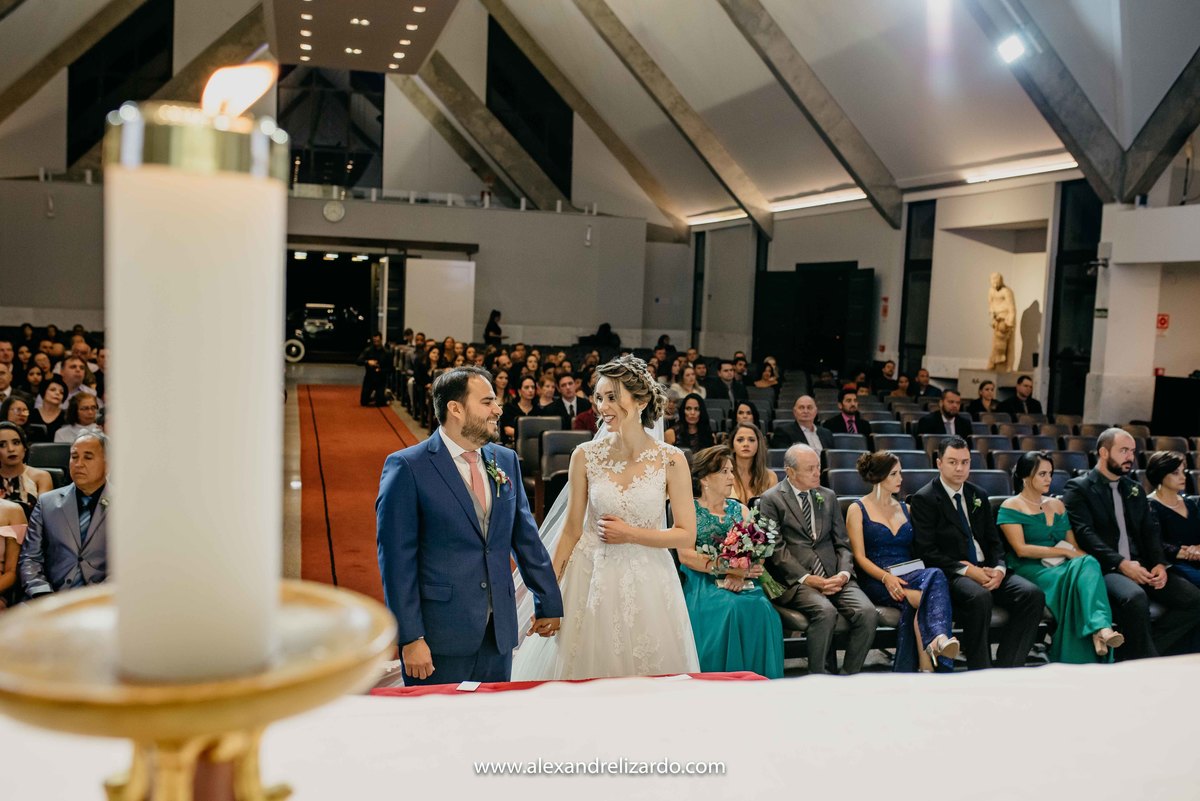 Fotografo de casamento, fotografia de casamento, bh, Belo Horizonte, Brasil, São Paulo, noiva, noivo, casamento, blog, dicas, melhores fotógrafos, maquiagem, make, Alexandre Lizardo, foto, vestido de noiva, bh casamentos, photo, casamento noite, igreja