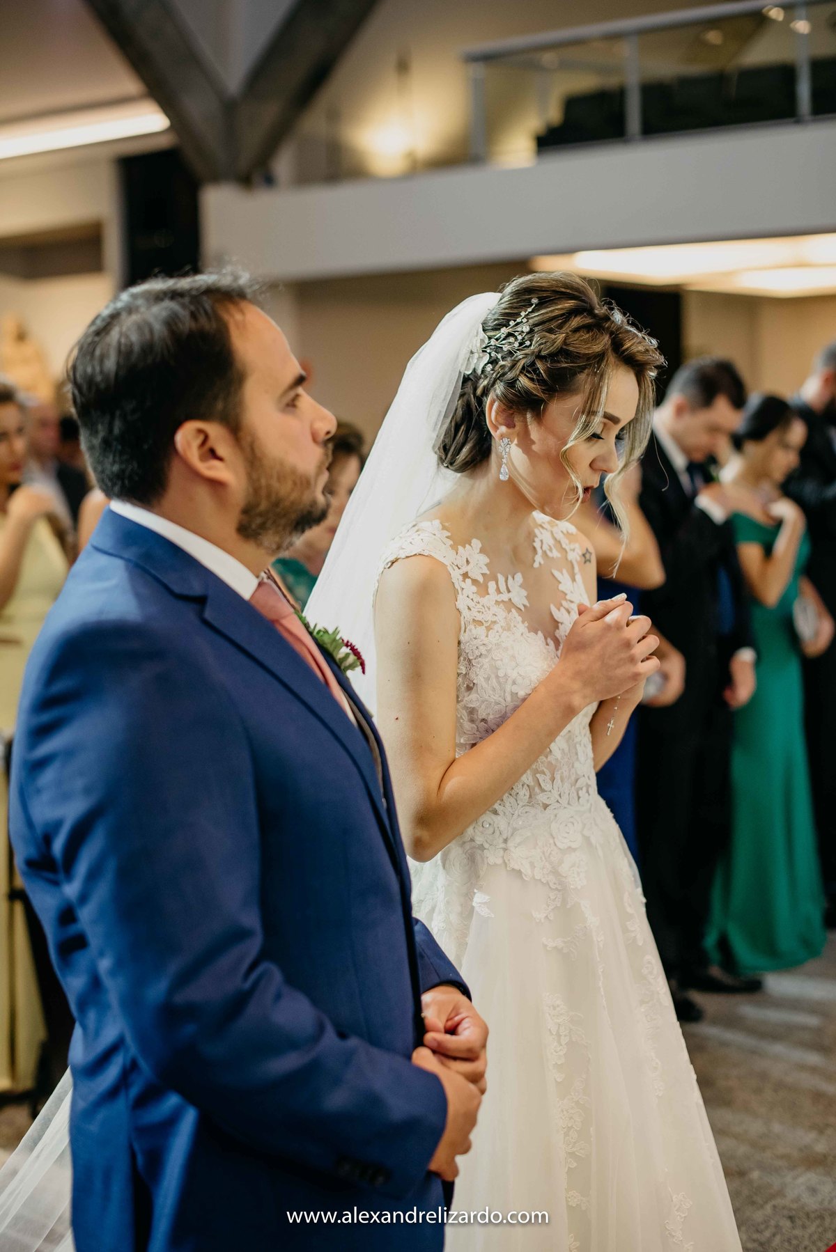 Fotografo de casamento, fotografia de casamento, bh, Belo Horizonte, Brasil, São Paulo, noiva, noivo, casamento, blog, dicas, melhores fotógrafos, maquiagem, make, Alexandre Lizardo, foto, vestido de noiva, bh casamentos, photo, casamento noite, igreja