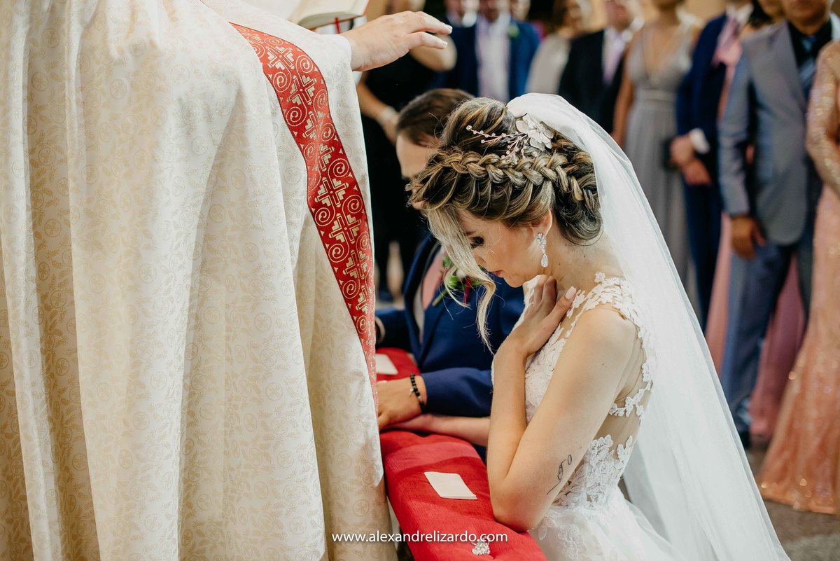 Fotografo de casamento, fotografia de casamento, bh, Belo Horizonte, Brasil, São Paulo, noiva, noivo, casamento, blog, dicas, melhores fotógrafos, maquiagem, make, Alexandre Lizardo, foto, vestido de noiva, bh casamentos, photo, casamento noite, igreja
