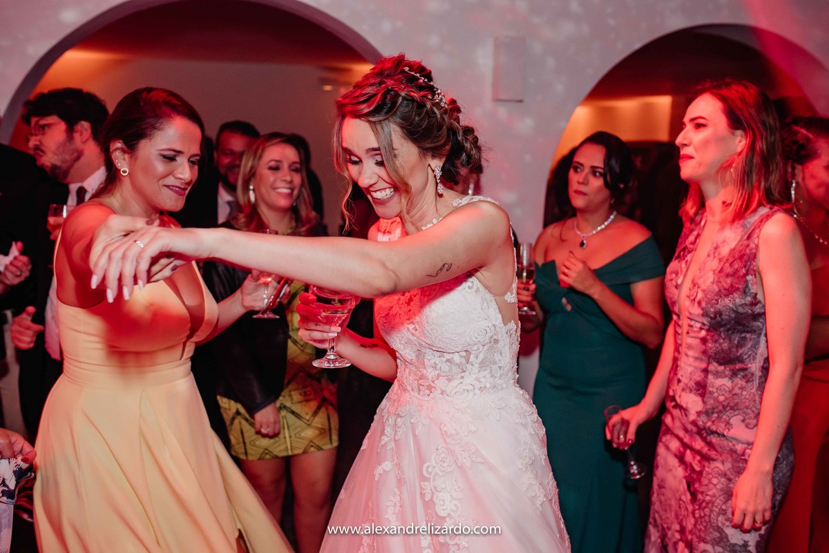Fotografo de casamento, fotografia de casamento, bh, Belo Horizonte, Brasil, São Paulo, noiva, noivo, casamento, blog, dicas, melhores fotógrafos, maquiagem, make, Alexandre Lizardo, foto, vestido de noiva, bh casamentos, photo, casamento noite, igreja