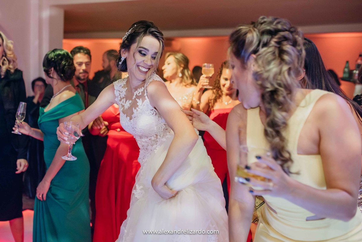 Fotografo de casamento, fotografia de casamento, bh, Belo Horizonte, Brasil, São Paulo, noiva, noivo, casamento, blog, dicas, melhores fotógrafos, maquiagem, make, Alexandre Lizardo, foto, vestido de noiva, bh casamentos, photo, casamento noite, igreja