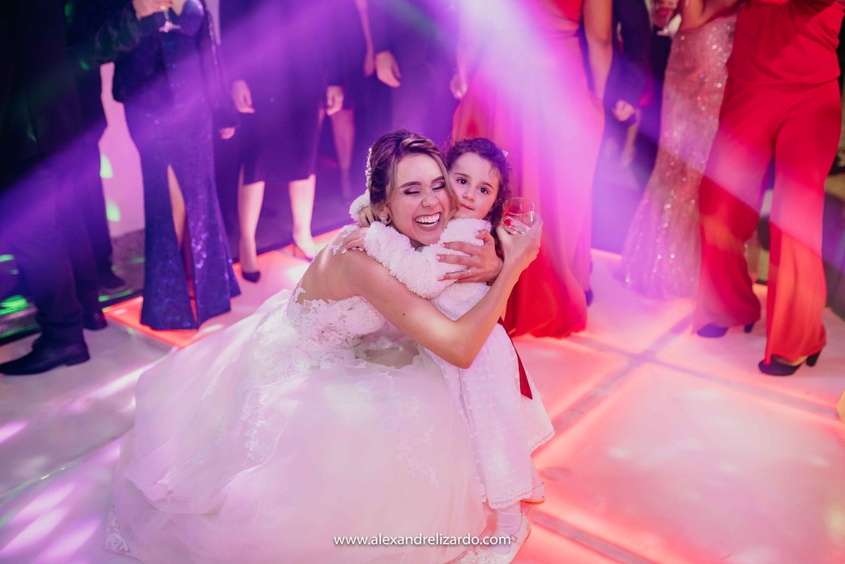 Fotografo de casamento, fotografia de casamento, bh, Belo Horizonte, Brasil, São Paulo, noiva, noivo, casamento, blog, dicas, melhores fotógrafos, maquiagem, make, Alexandre Lizardo, foto, vestido de noiva, bh casamentos, photo, casamento noite, igreja