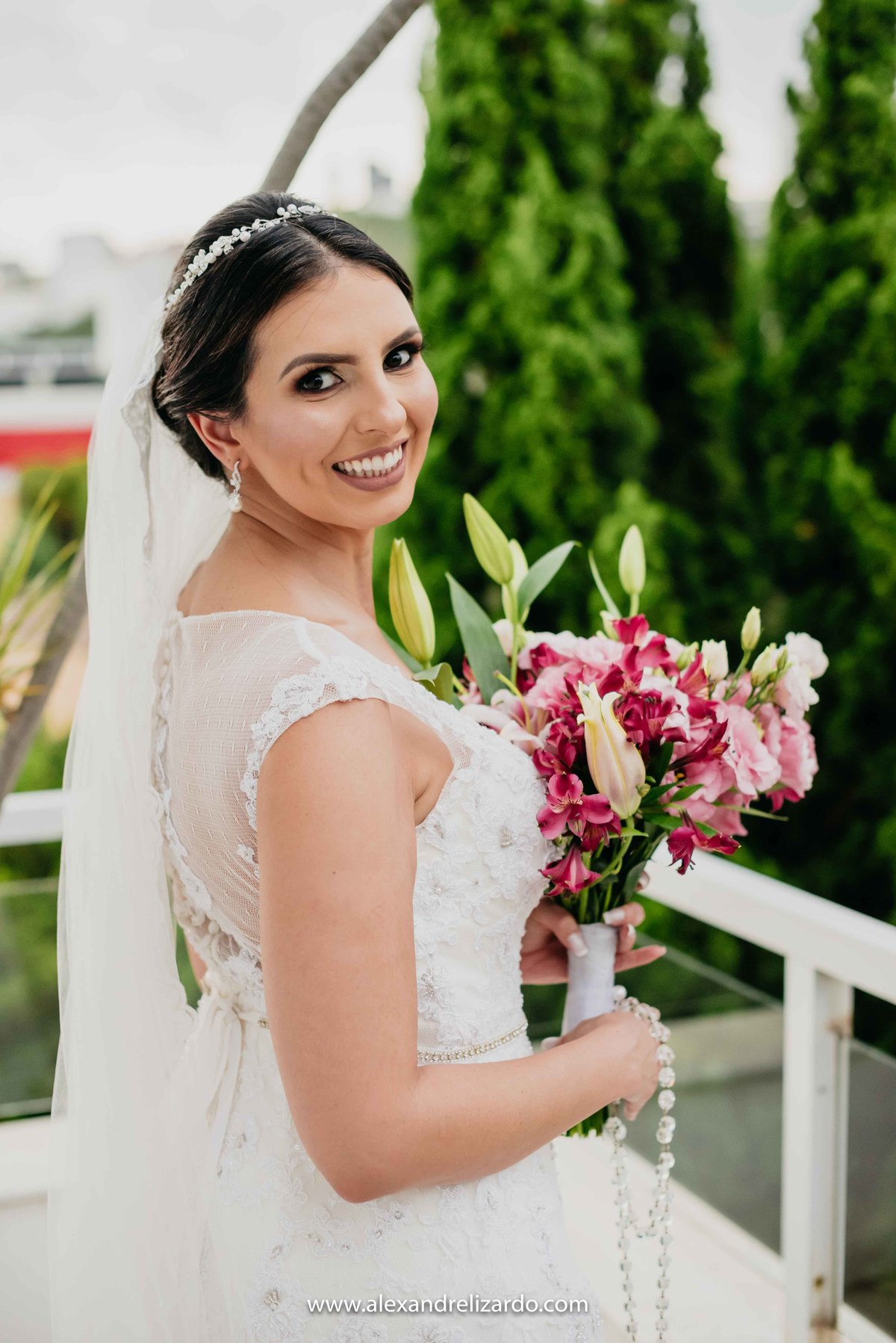 Fotografo de casamento, fotografia de casamento, bh, Belo Horizonte, Brasil, São Paulo, noiva, blog, dicas, melhores fotógrafos, Alexandre Lizardo, foto, photo, casamento na igreja, Minas Gerais, destination, Wedding, make, bride, make up, vestido, Dress