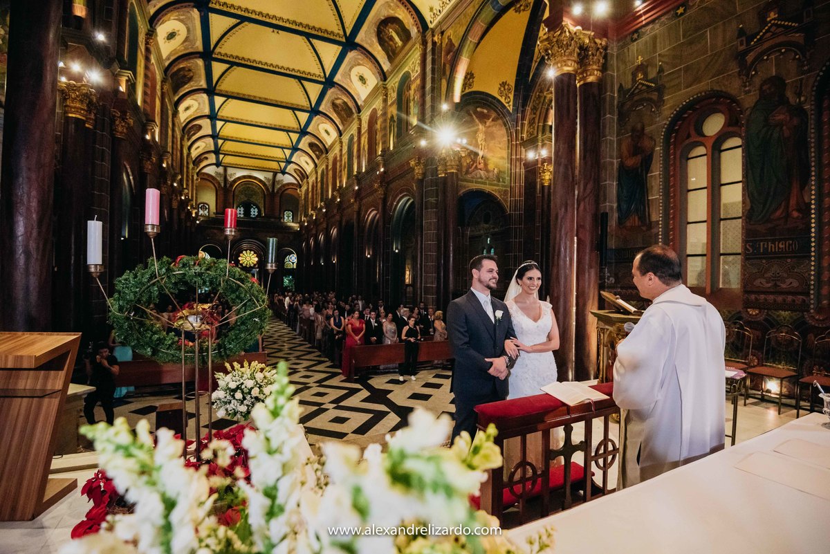 Fotografo de casamento, fotografia de casamento, bh, Belo Horizonte, Brasil, São Paulo, noiva, blog, dicas, melhores fotógrafos, Alexandre Lizardo, foto, photo, casamento na igreja, Minas Gerais, destination, Wedding, make, bride, make up, vestido, Dress