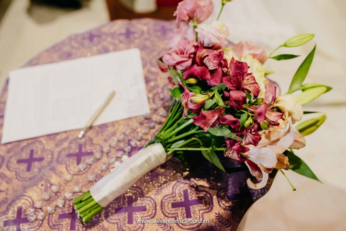 Fotografo de casamento, fotografia de casamento, bh, Belo Horizonte, Brasil, São Paulo, noiva, blog, dicas, melhores fotógrafos, Alexandre Lizardo, foto, photo, casamento na igreja, Minas Gerais, destination, Wedding, make, bride, make up, vestido, Dress