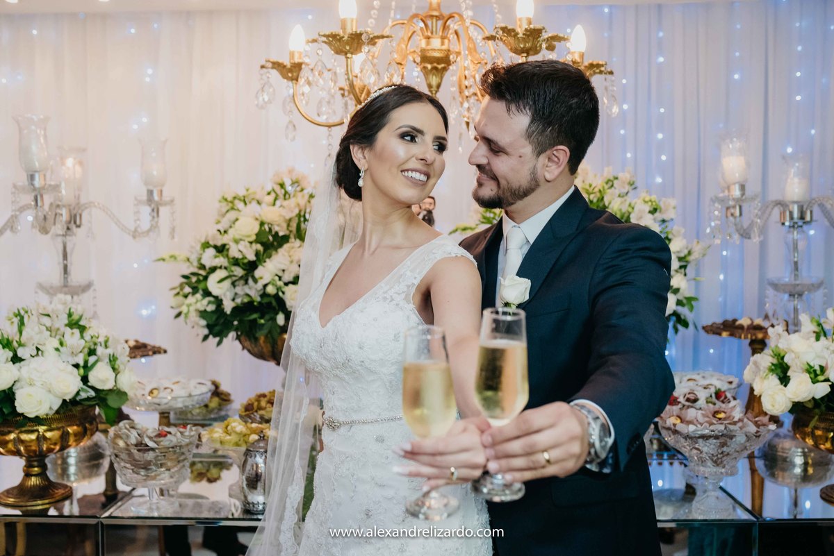 Fotografo de casamento, fotografia de casamento, bh, Belo Horizonte, Brasil, São Paulo, noiva, blog, dicas, melhores fotógrafos, Alexandre Lizardo, foto, photo, casamento na igreja, Minas Gerais, destination, Wedding, make, bride, make up, vestido, Dress