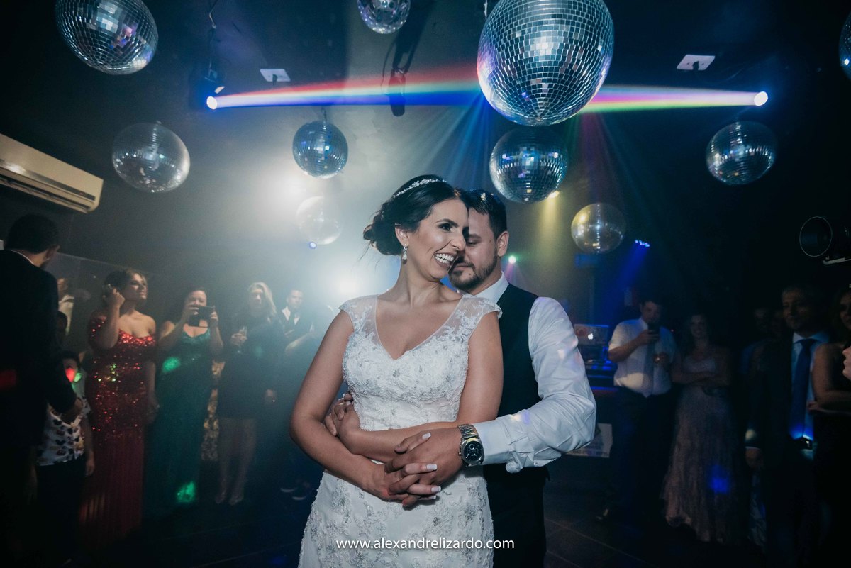 Fotografo de casamento, fotografia de casamento, bh, Belo Horizonte, Brasil, São Paulo, noiva, blog, dicas, melhores fotógrafos, Alexandre Lizardo, foto, photo, casamento na igreja, Minas Gerais, destination, Wedding, make, bride, make up, vestido, Dress