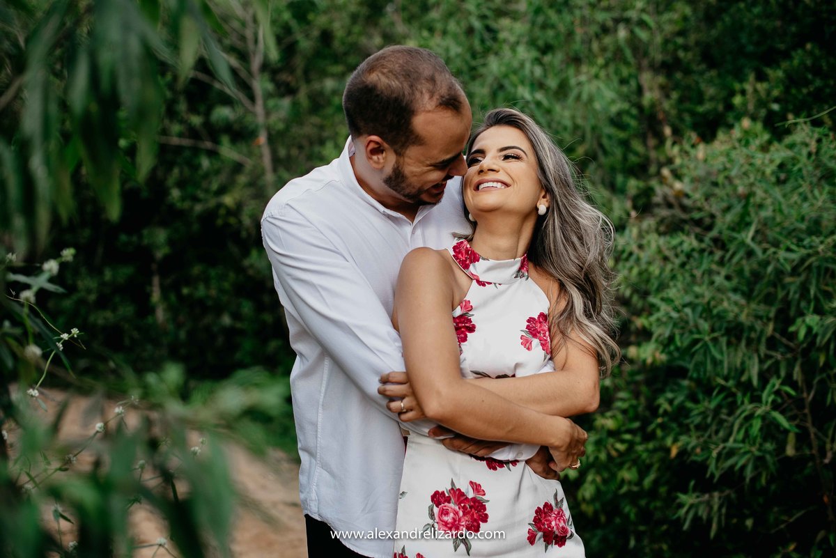 Fotógrafo de casamento, fotografia de casamento, bh, Belo Horizonte, brasil, Minas Gerais, lavras novas, destination Wedding, noivas, blog, dicas, Alexandre Lizardo, mg, pre Wedding, pre casamento, local para fotografar, roupas, noiva, maquiagem, makeup