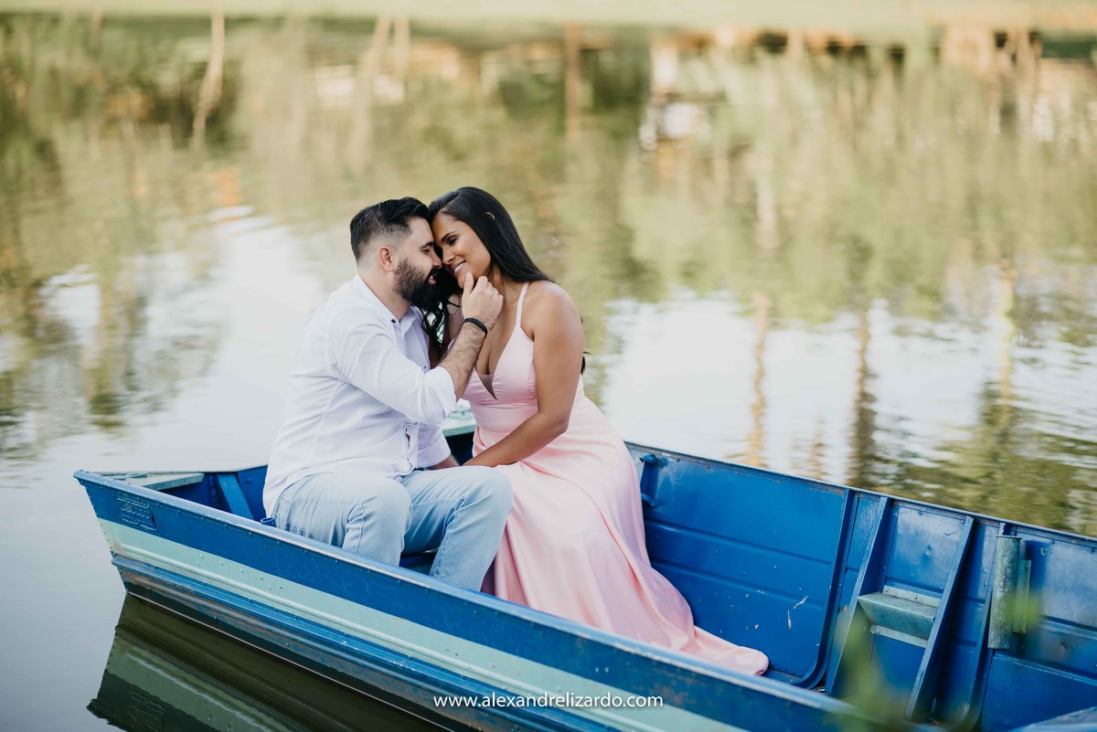 foto de casal no barco
