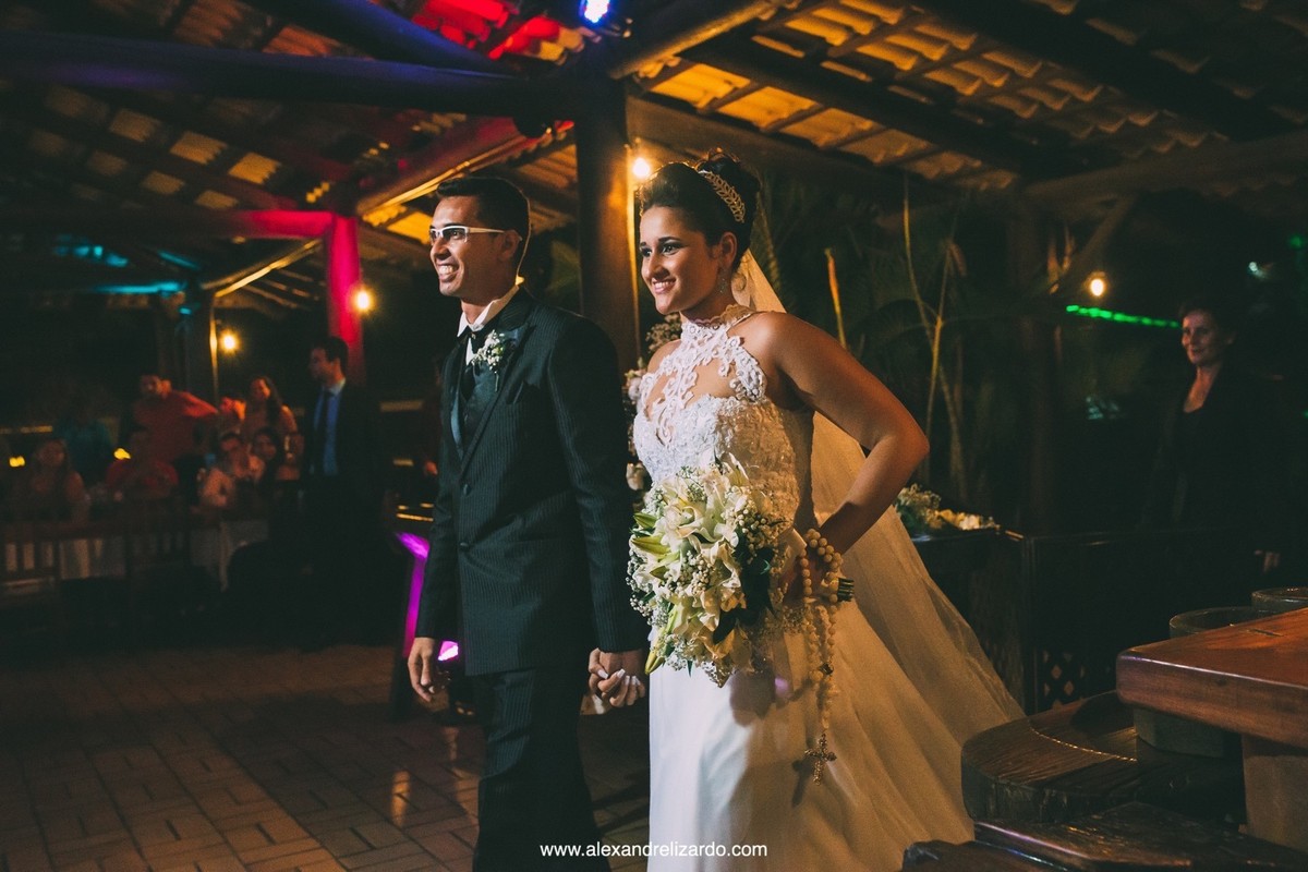 entrada dos noivos na festa