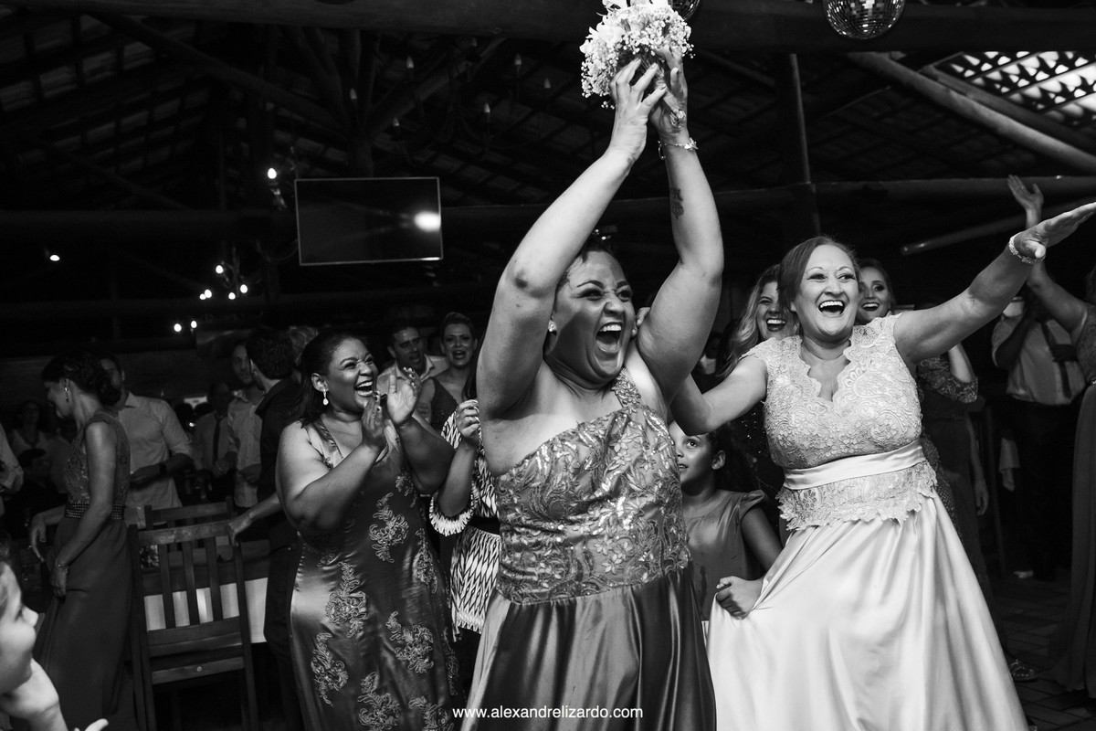 peguei o buque, serei a proxima a casar