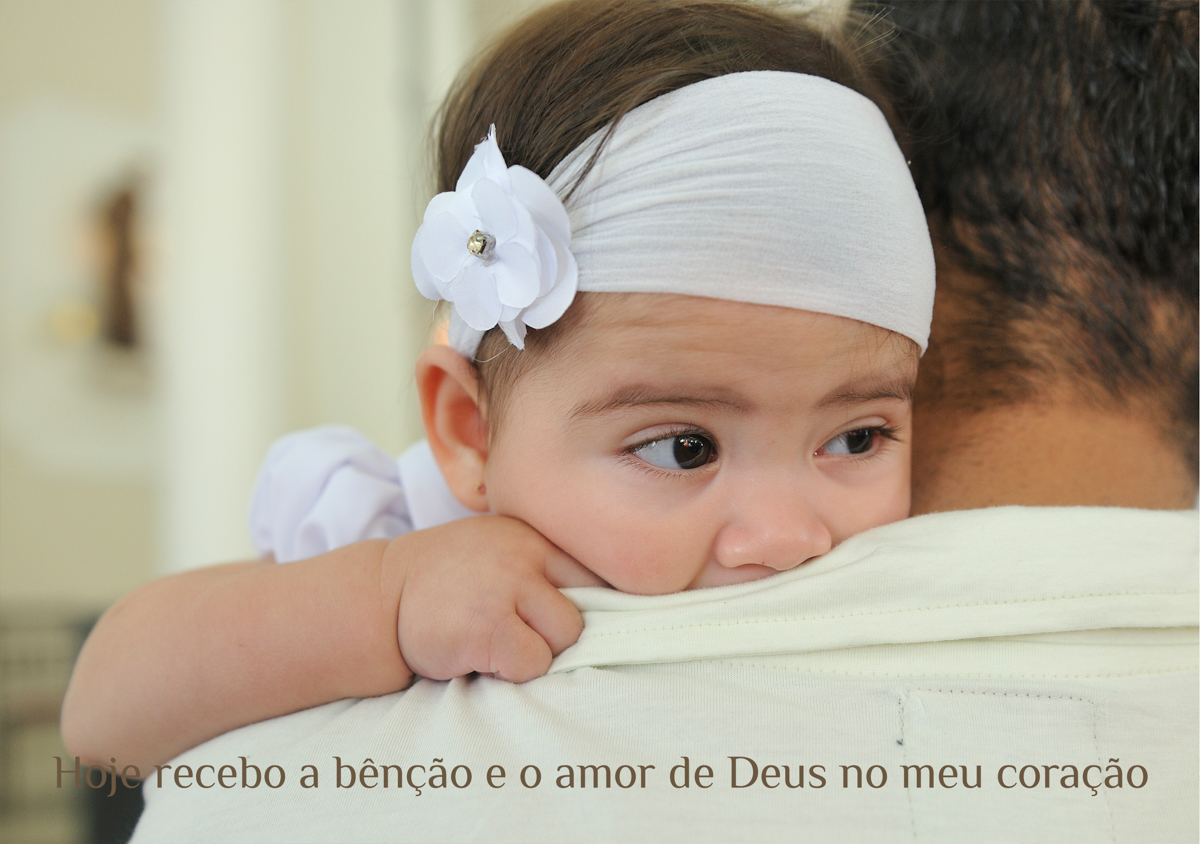Fotografias com sensibilidade, emoção e detalhes para a cerimônia de Batizado
