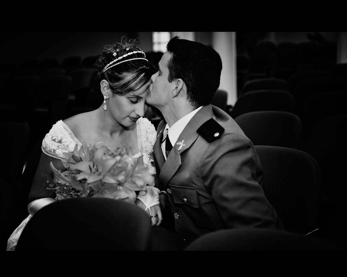 Namoro e beijo na testa